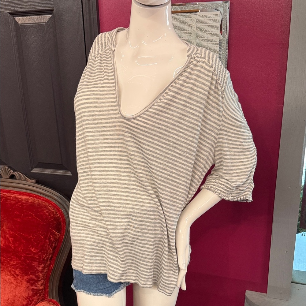 POL Gray Striped Short Sleeve Top